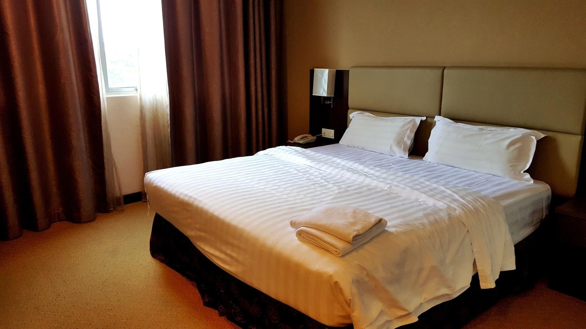 Lintas View Hotel Kota Kinabalu Exteriör bild