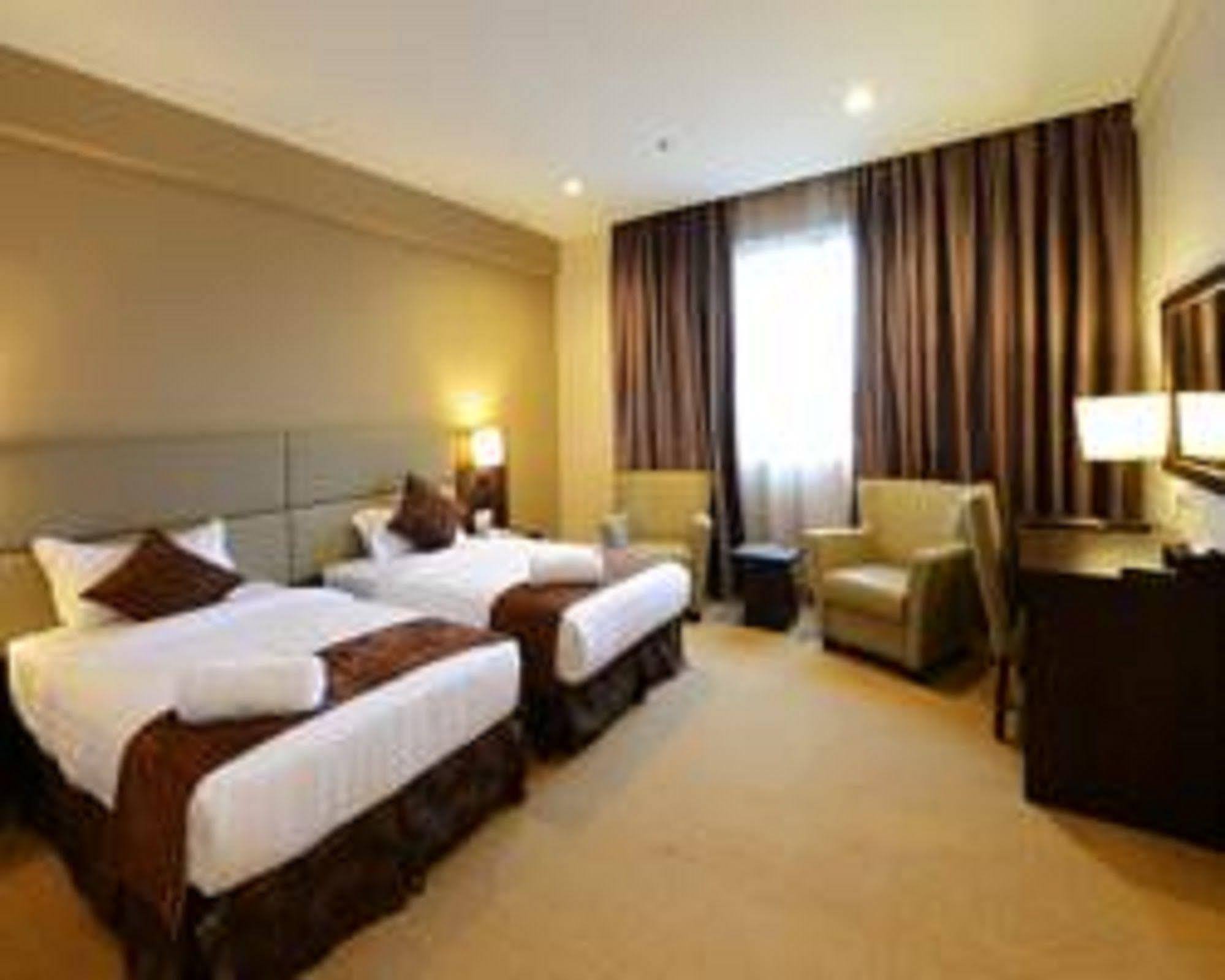 Lintas View Hotel Kota Kinabalu Exteriör bild